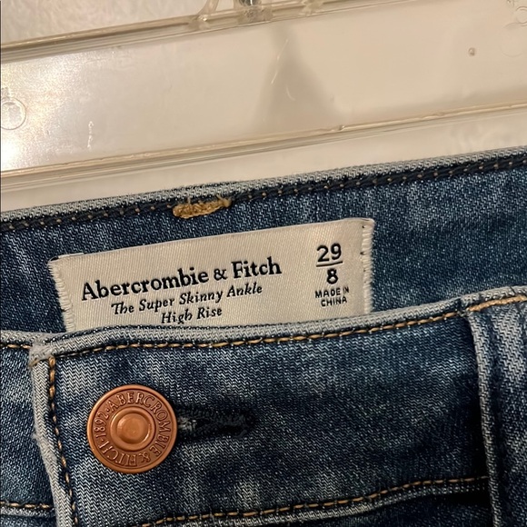 Abercrombie & Fitch High Rise Blue Jeans Classic Denim - Picture 5 of 11